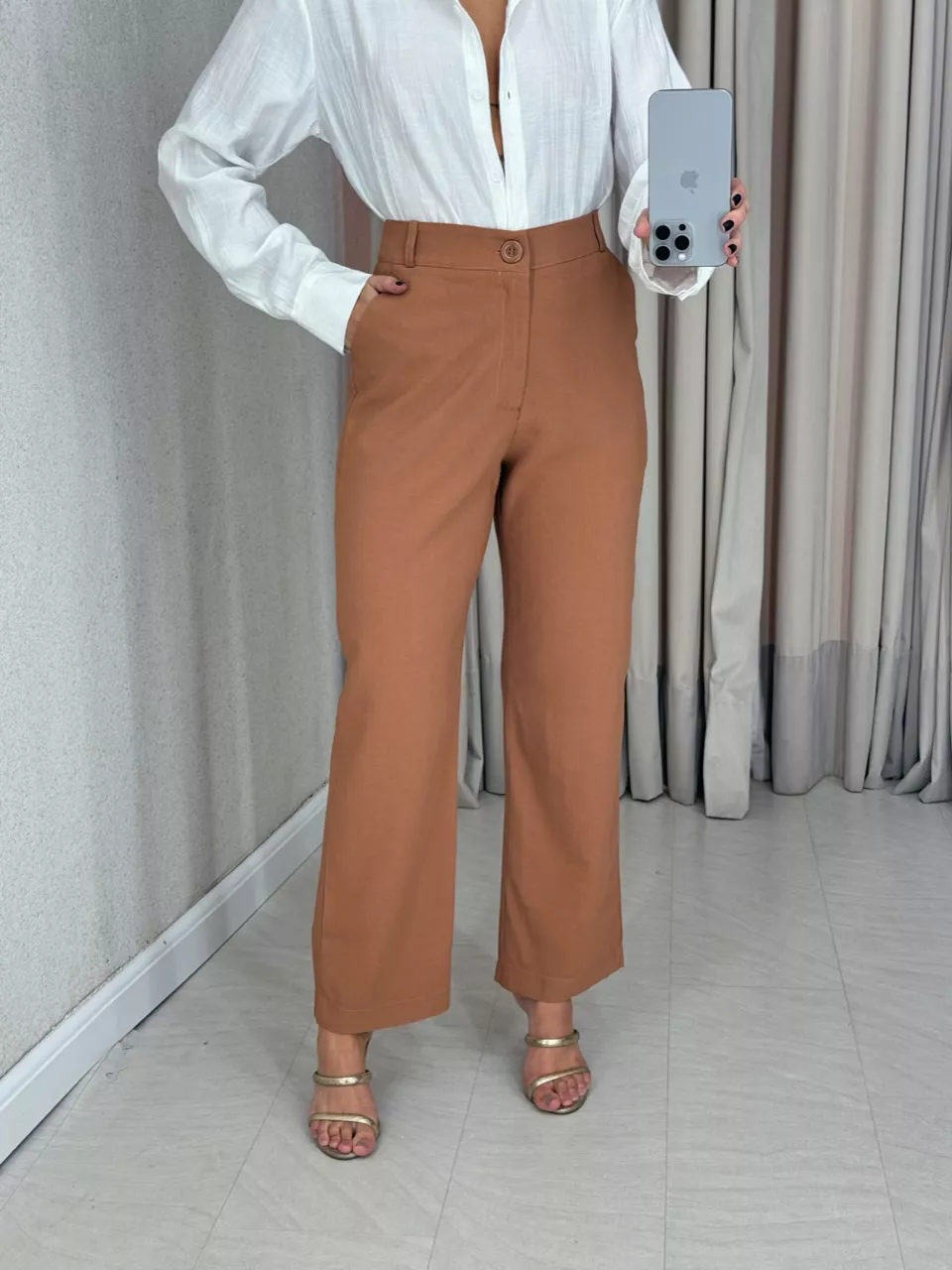 CALÇA LUARA BASIC Caramelo