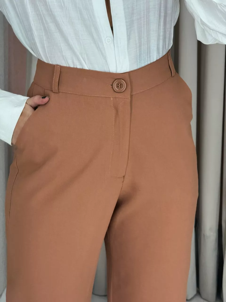 CALÇA LUARA BASIC Caramelo