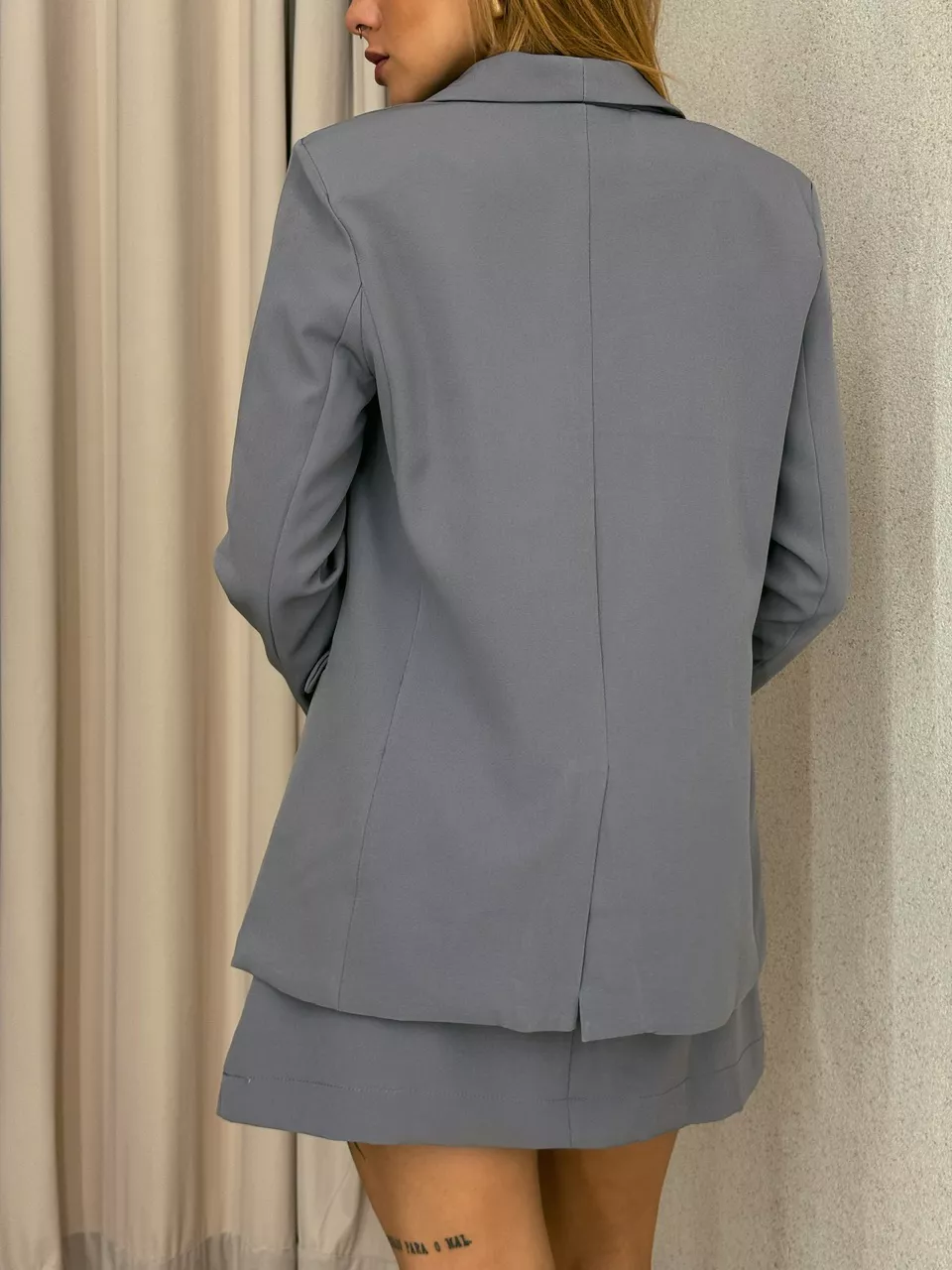 CONJUNTO VESTIDO COM BLAZER CINZA