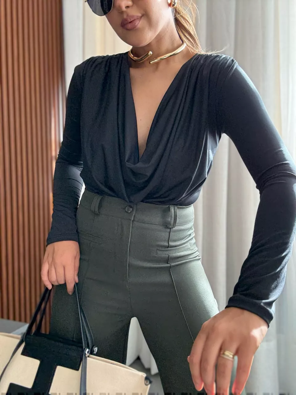 BODY AMANDA MANGA LONGA PRETO