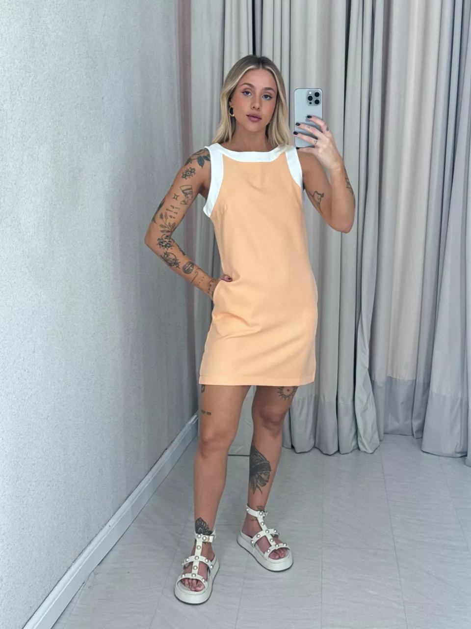 VESTIDO JANAÍNA CURTO LARANJA - 0061480068 - CAROLLA FERRARO