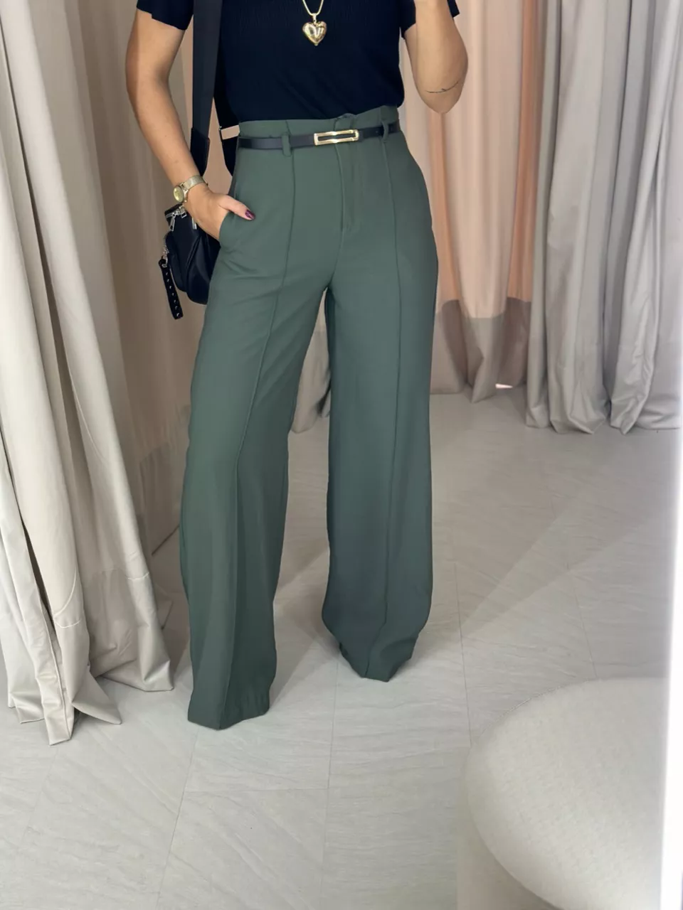 CALÇA JÚLIA PANTALONA VERDE MILITAR - 0049740009 - CAROLLA FERRARO
