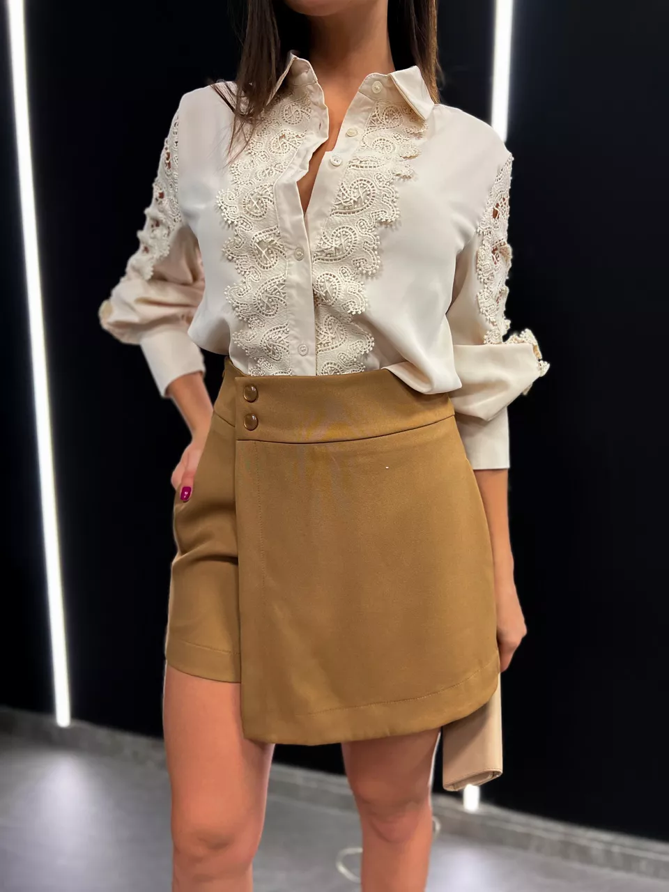 SHORT SAIA LARA ALFAIATARIA MARROM - 0044330054 - CAROLLA FERRARO