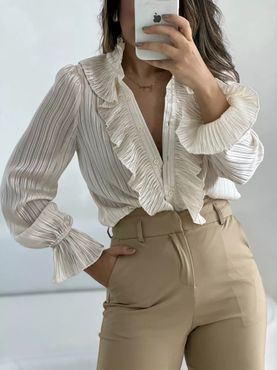 CAMISA JADE BOTÕES BABADOS Marfim - 0056390056 - CAROLLA FERRARO