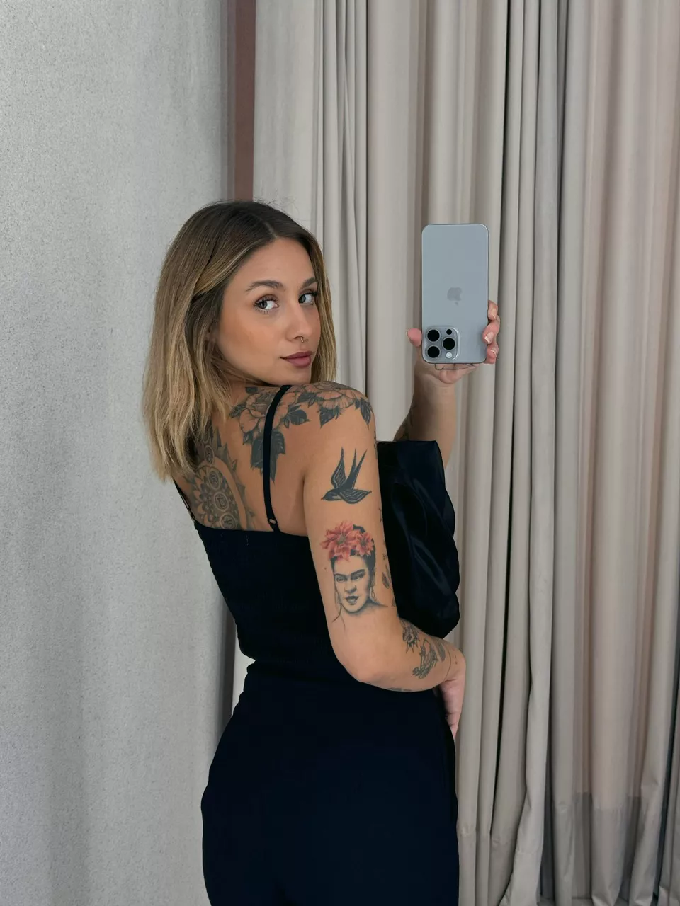 CROPPED LIDIA BABADOS PRETO