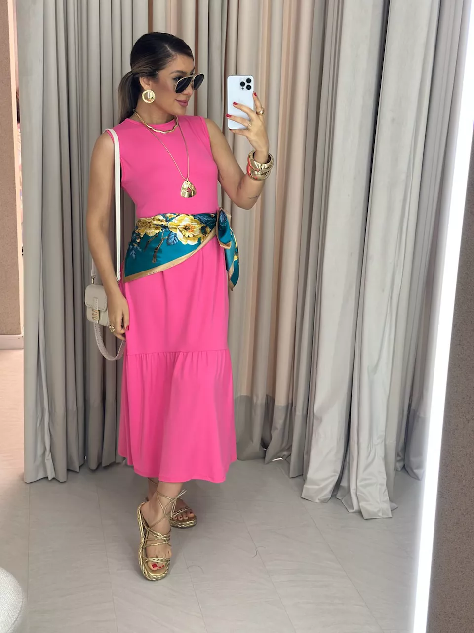 VESTIDO GILDA CAVADO Rosa