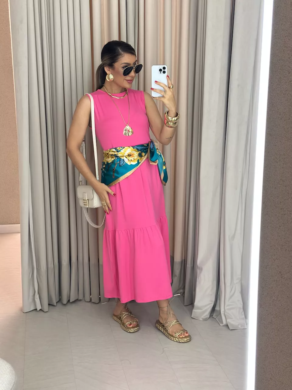 VESTIDO GILDA CAVADO Rosa