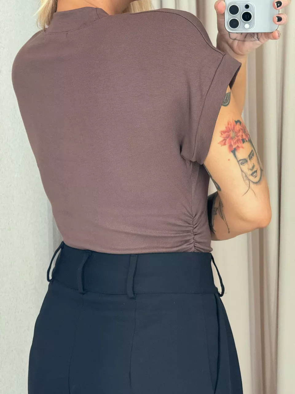 BODY LELE MANGA MARROM