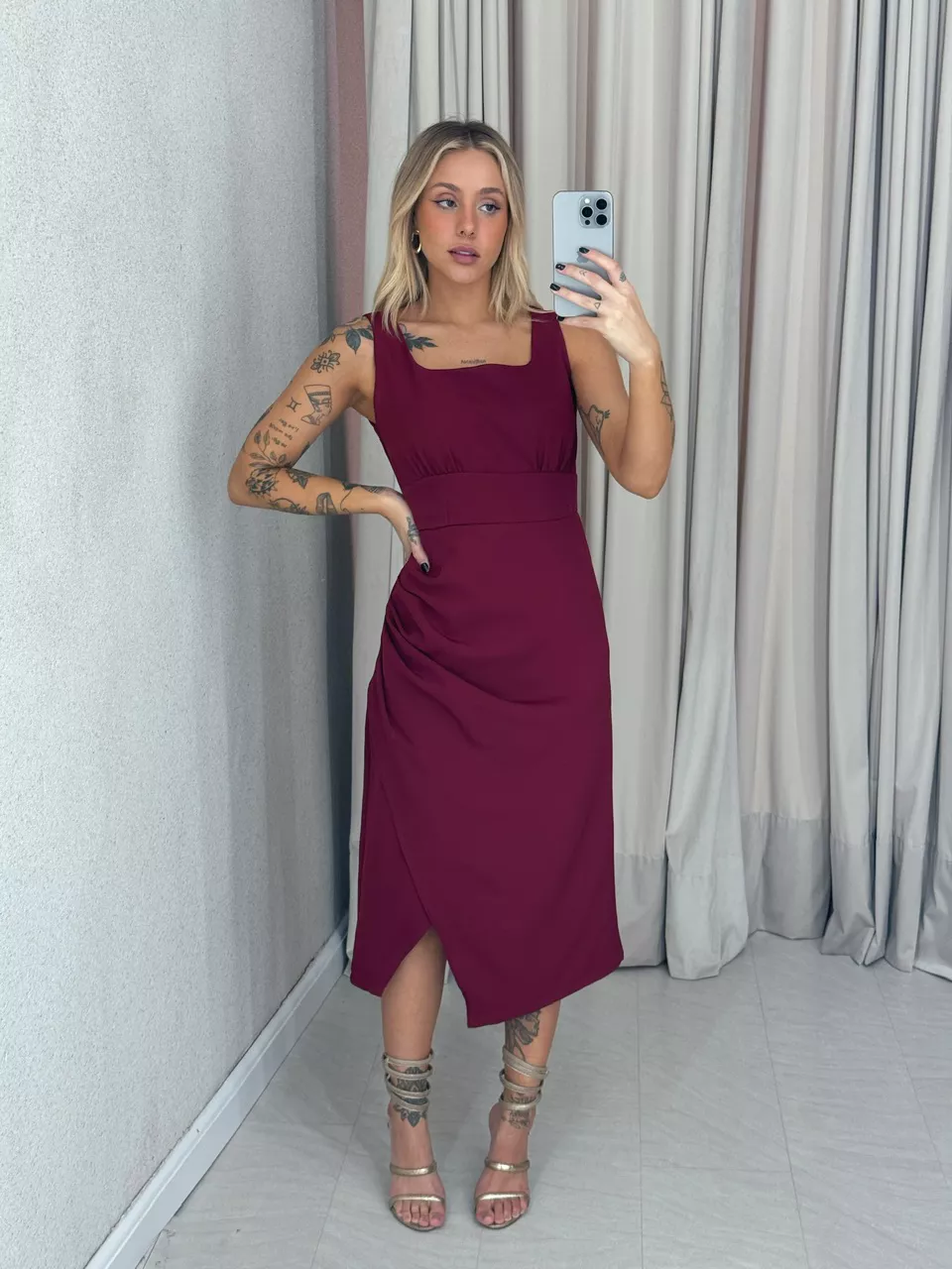 VESTIDO LIGIA DRAPEADO CHERRY RED - 0061510330 - CAROLLA FERRARO