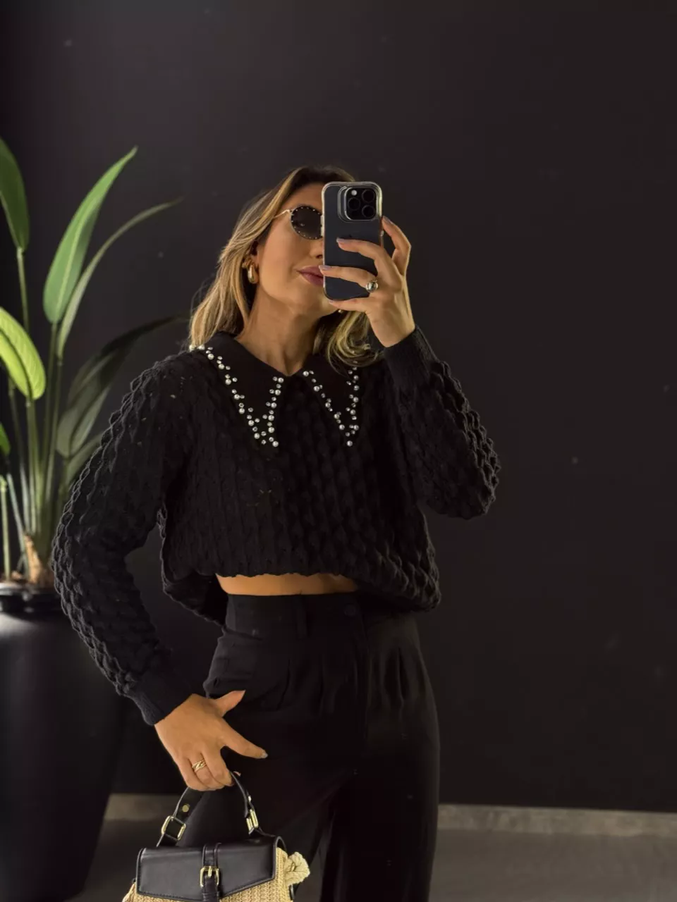 SUÉTER GOLA STRASS PRETO