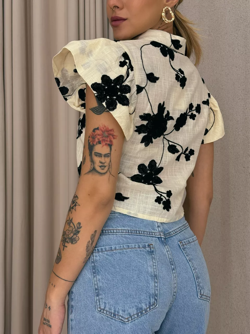 CAMISA CATARINA MANGA CURTA MARFIM