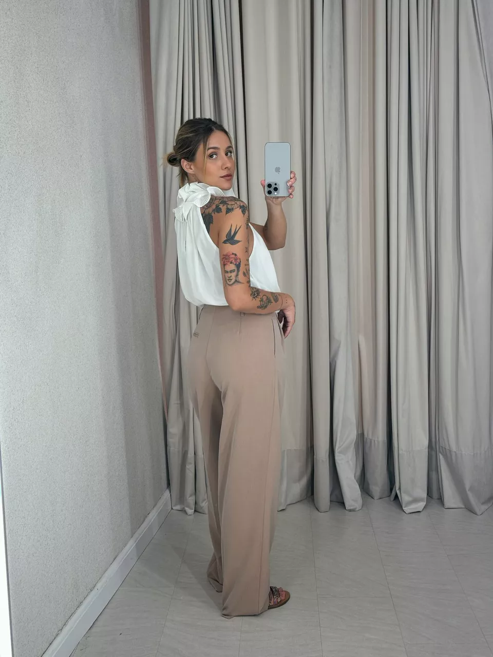 CALÇA FABIANA NUDE