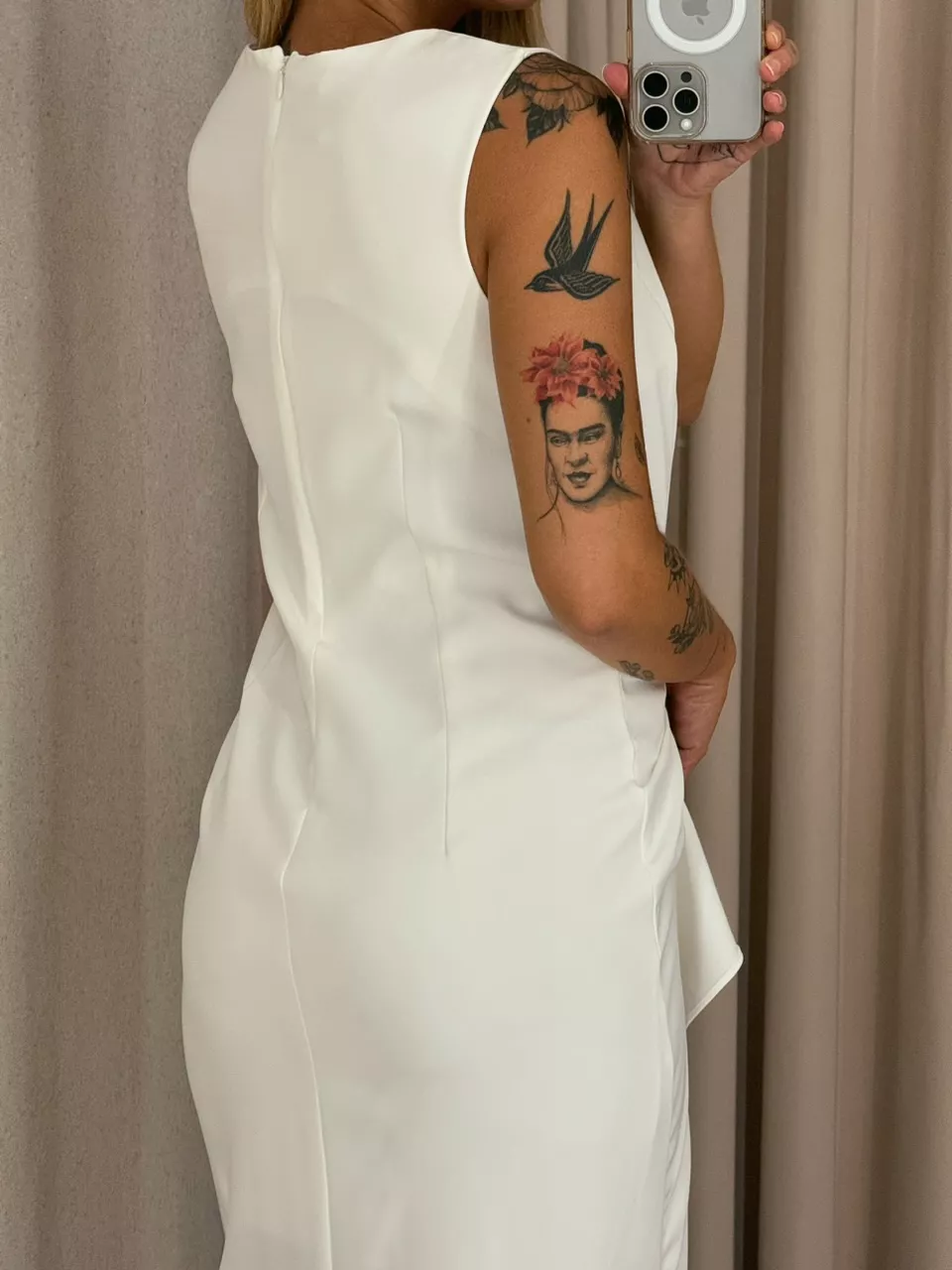 VESTIDO ADÉLIA CAVADO OFF