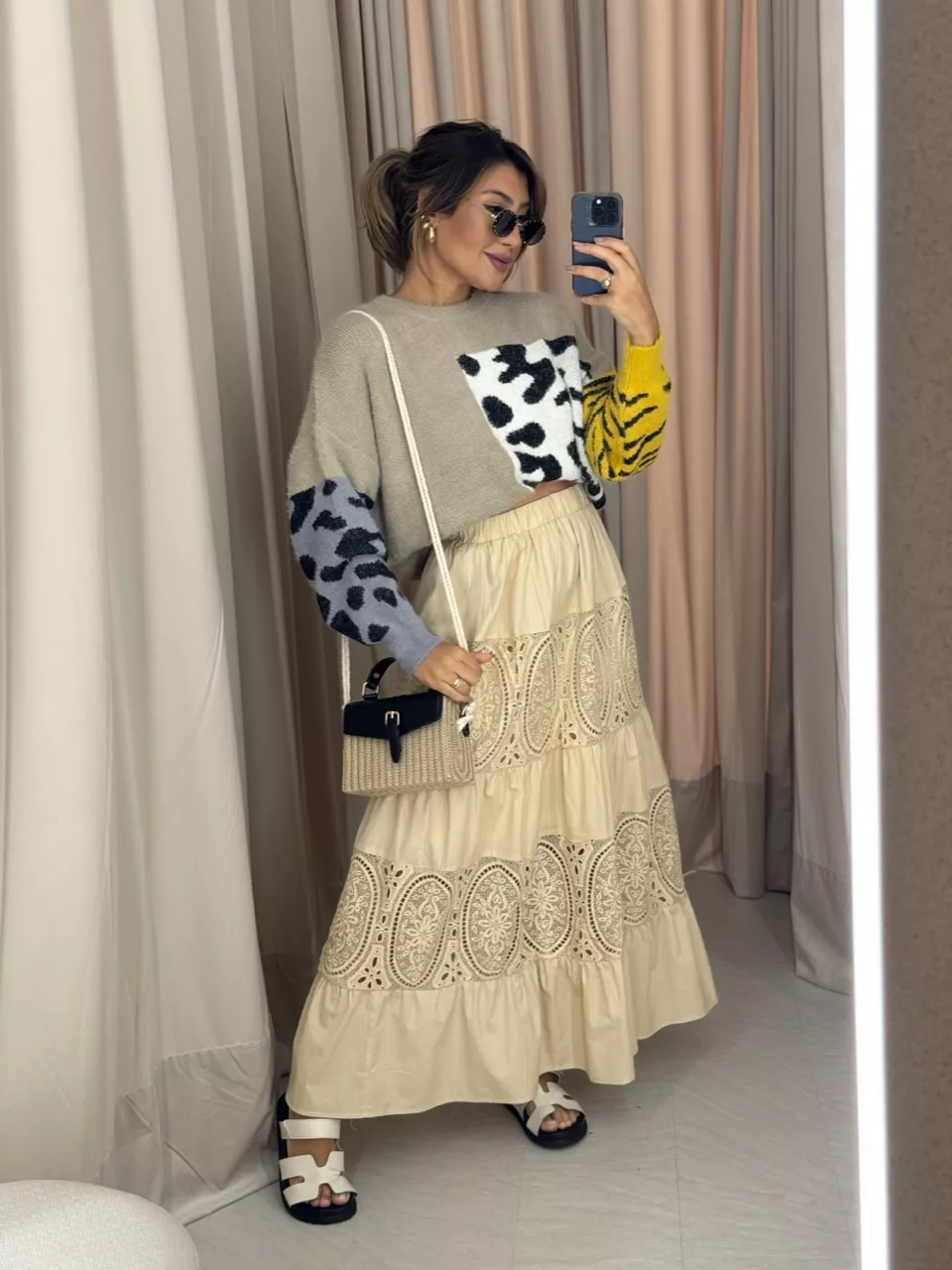 SAIA RENDADA LONGA NUDE