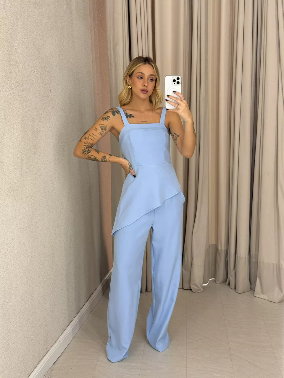 CONJUNTO VITÓRIA BLUSA ASSIMÉTRICA azul - 00624401... - CAROLLA FERRARO