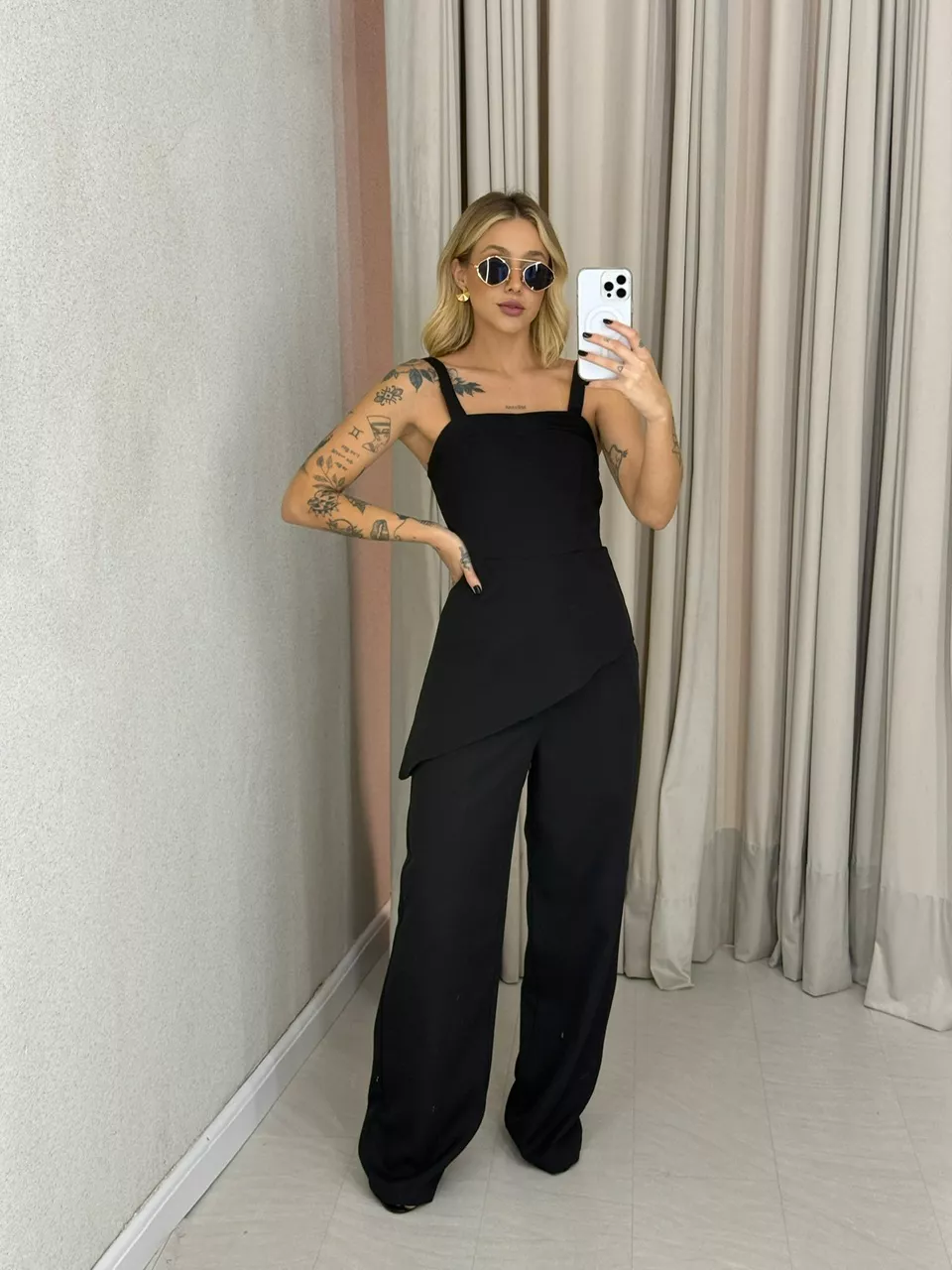 CONJUNTO VITÓRIA BLUSA ASSIMÉTRICA preto - 0062440... - CAROLLA FERRARO