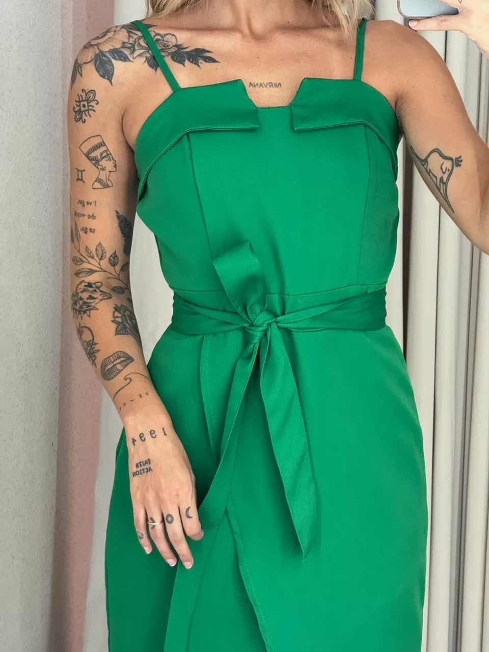 VESTIDO EUGÊNIA MIDI VERDE