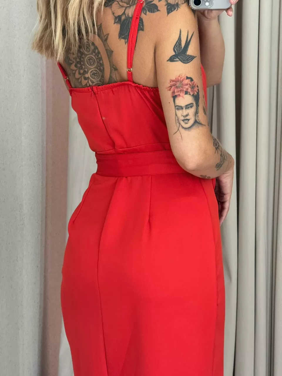 VESTIDO EUGÊNIA MIDI VERMELHO