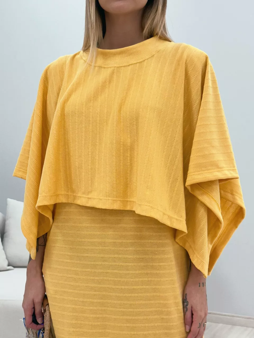 PONCHO CF MALHA AMARELO