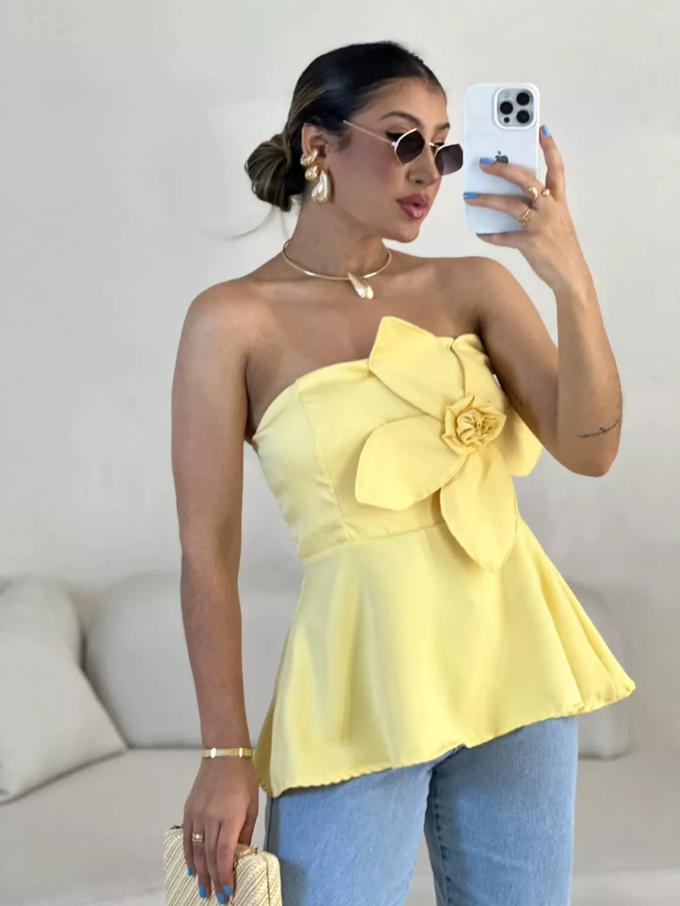 BLUSA FERNANDA FLOR TOMARA QUE CAIA AMARELO MANTEI... - CAROLLA FERRARO