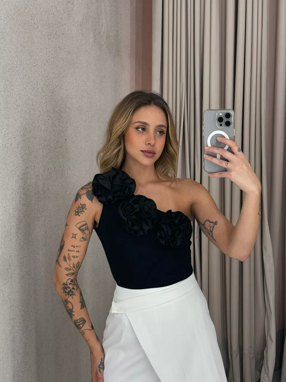 BODY MELISSA FLOR PRETO - 0057580032 - CAROLLA FERRARO