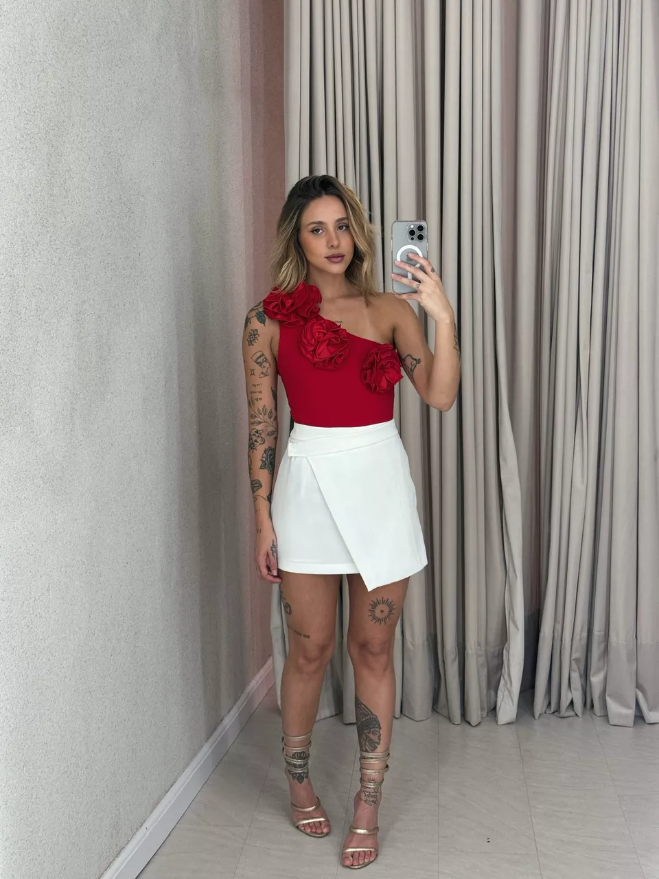 BODY MELISSA FLOR vermelho