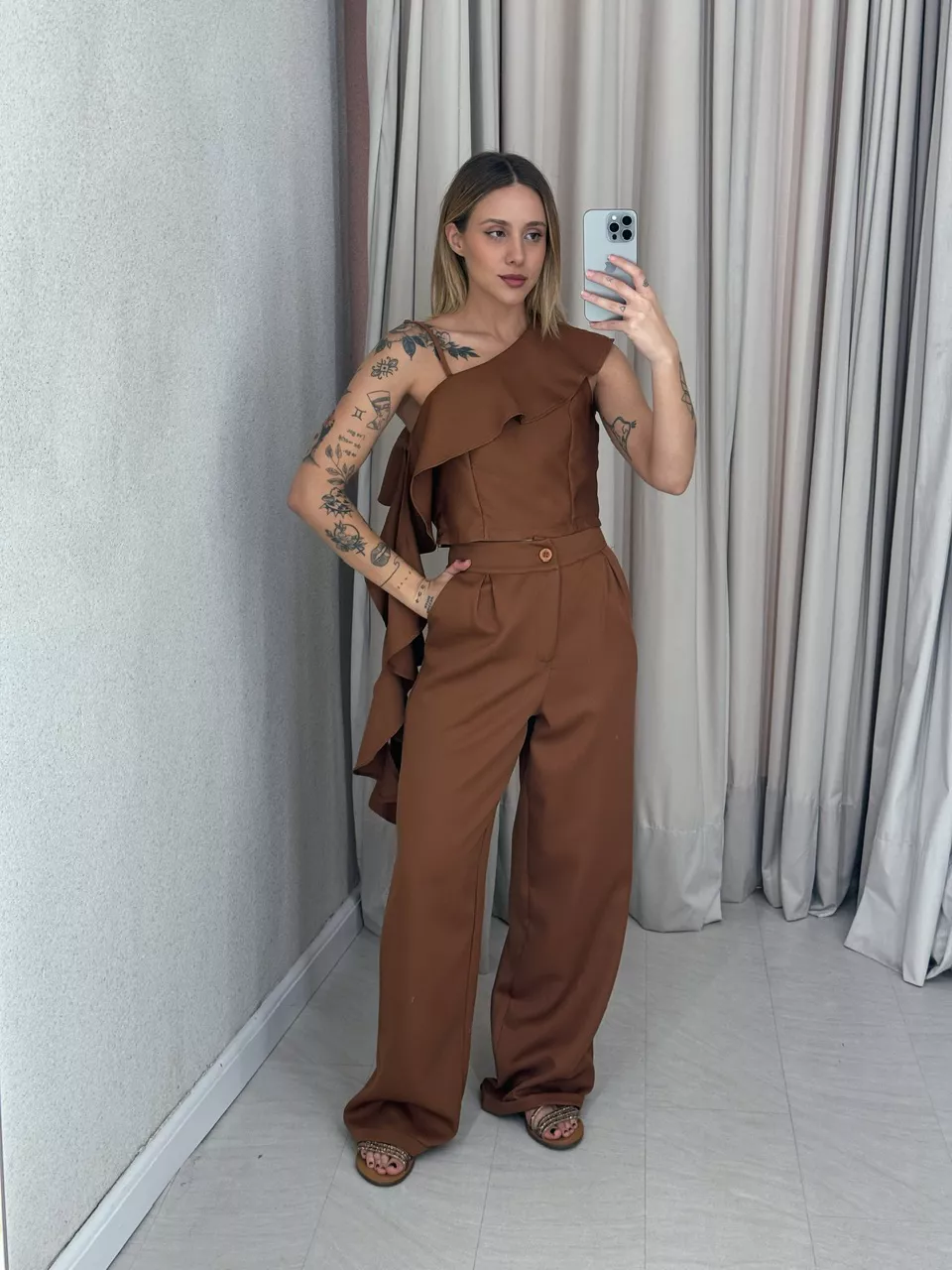 CONJUNTO FABIOLA CALÇA MARROM - 0057590054 - CAROLLA FERRARO
