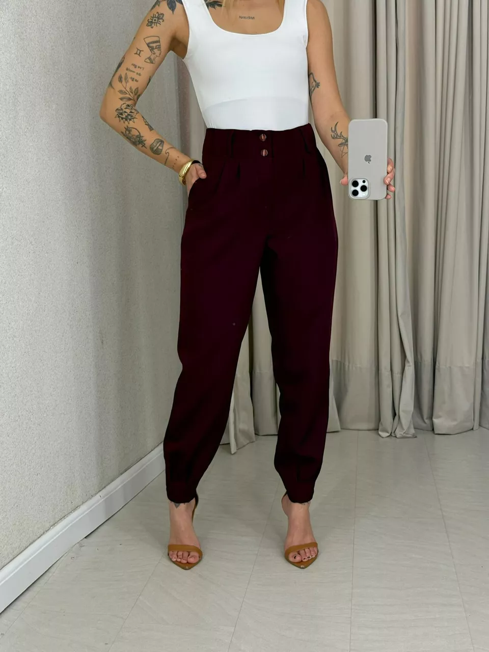 CALÇA ADELE CENOURA UVA - 0064630015 - CAROLLA FERRARO
