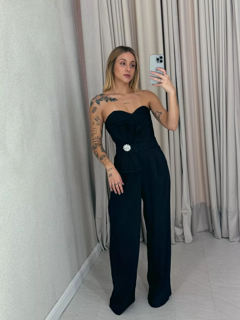 MACACÃO ZOE TOMARA QUE CAIA PRETO - 0054420032 - CAROLLA FERRARO