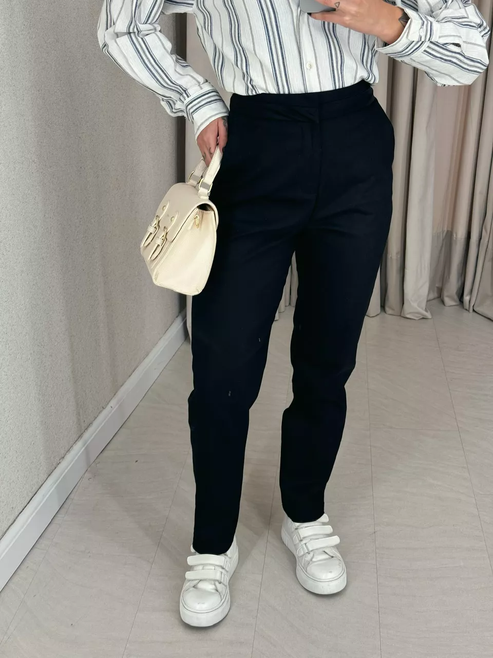 CALÇA JANAÍNA SKINNY PRETA - 0055690033 - CAROLLA FERRARO