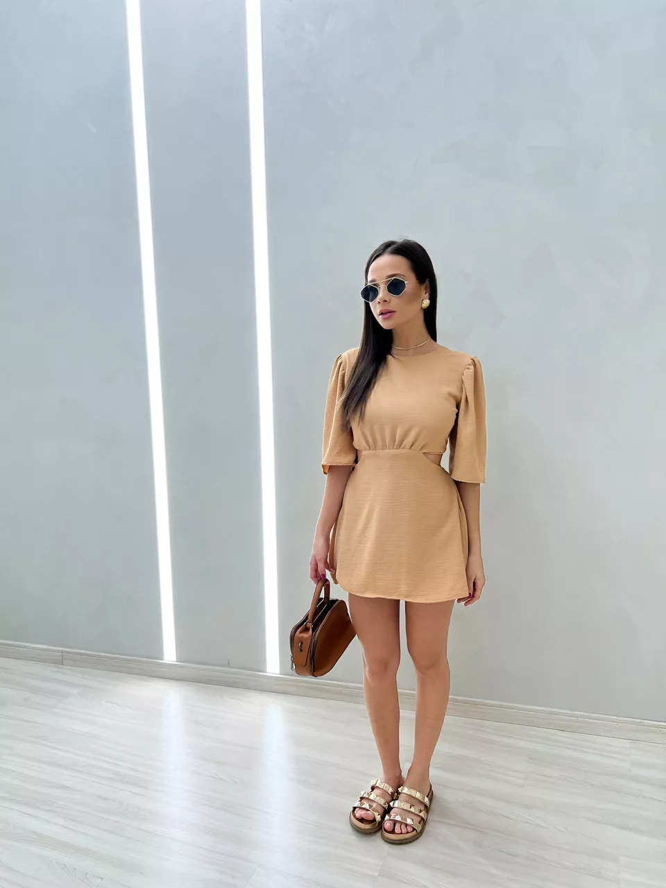 VESTIDO PÉROLA CREPE NUDE
