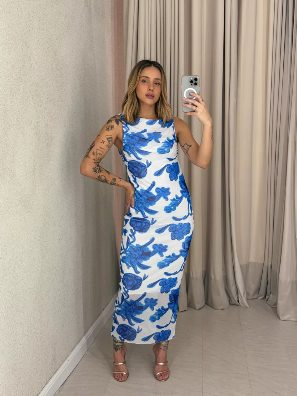 VESTIDO CAVADO TULE OFF/AZUL - 0056860271 - CAROLLA FERRARO