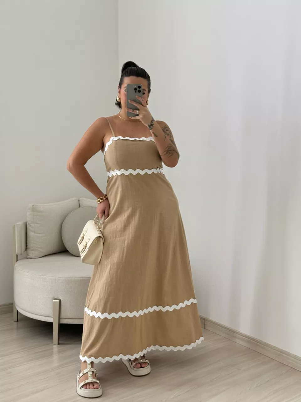VESTIDO GABRIELA MIDI NUDE