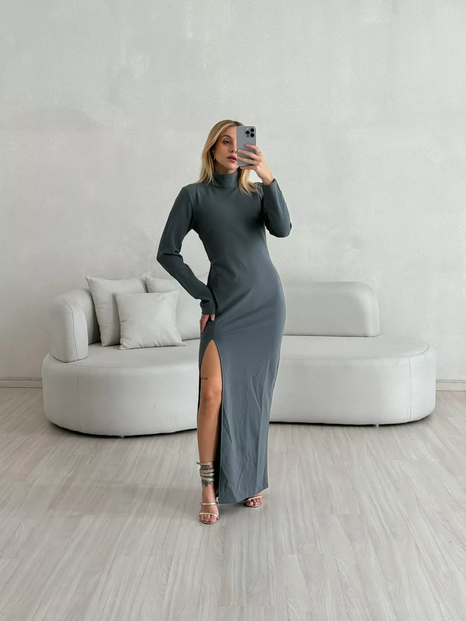 VESTIDO CRISTINA GOLA ALTA CHUMBO
