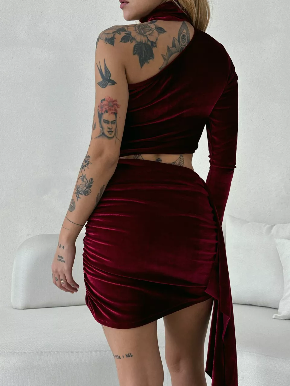 VESTIDO VELUDO NULA MANGA CHERRY RED