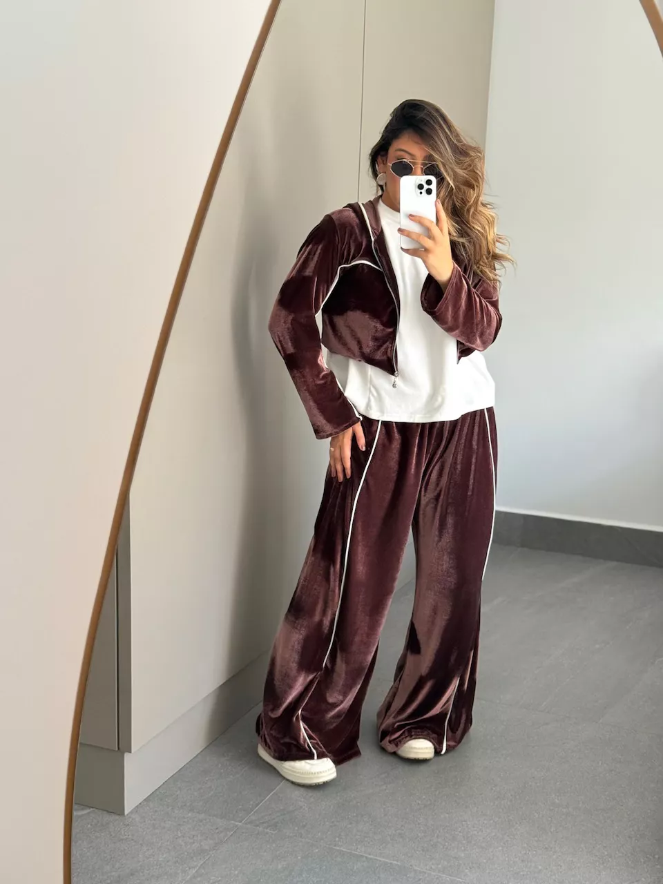CONJUNTO CARINE VELUDO MARROM - 0065870054 - CAROLLA FERRARO