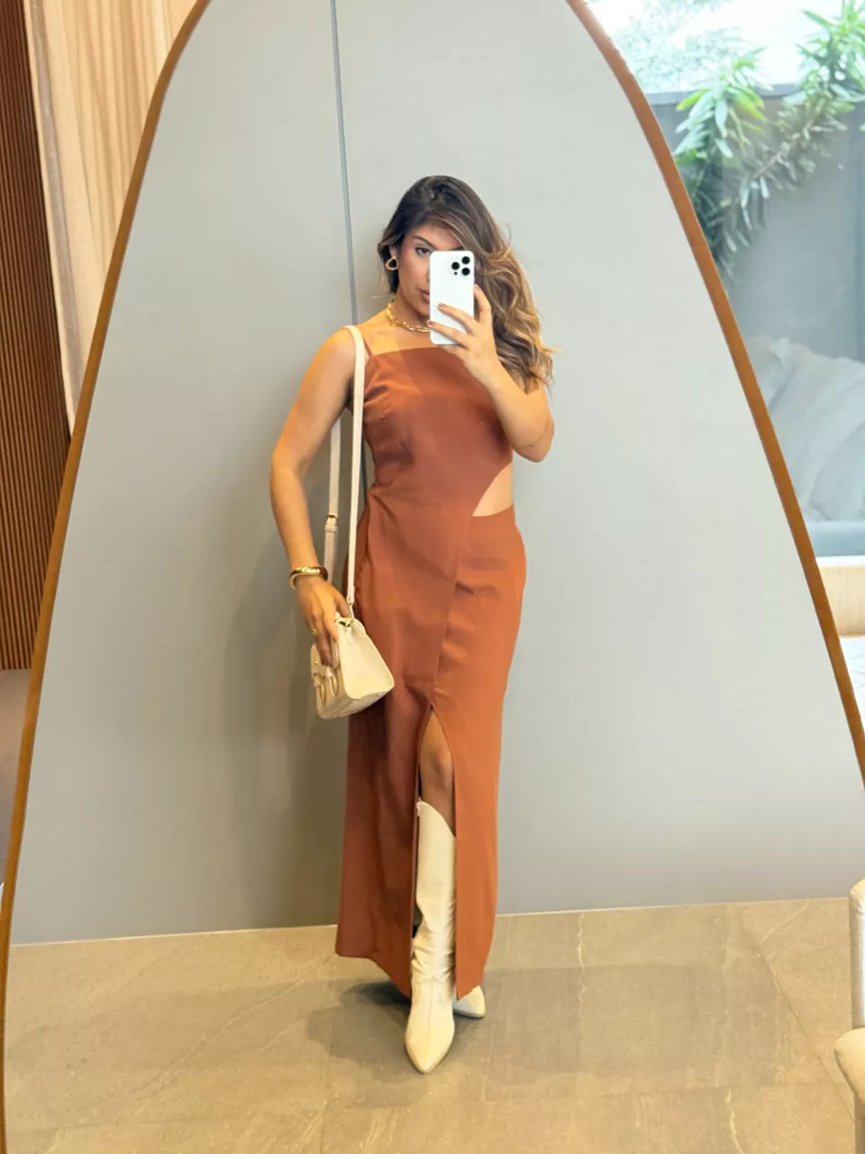 VESTIDO MARIA LUIZA ALÇA CARAMELO - 0066150095 - CAROLLA FERRARO