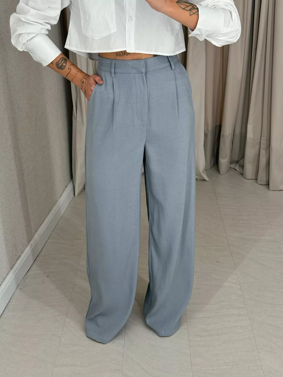 CALÇA ELIANA PANTALONA CINZA - 0054610091 - CAROLLA FERRARO
