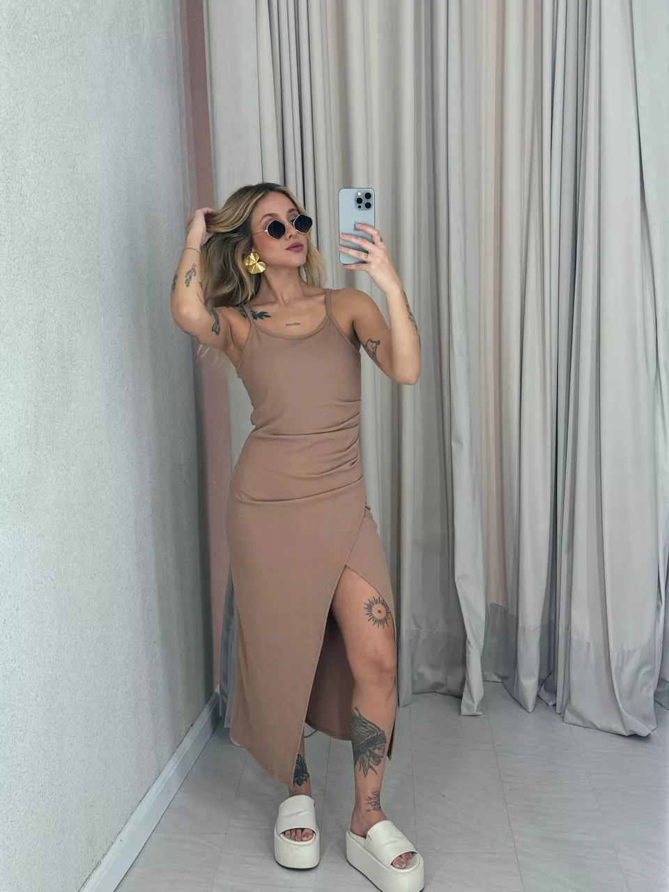 VESTIDO ANA LUIZA DRAPEADO NUDE - 0054600049 - CAROLLA FERRARO
