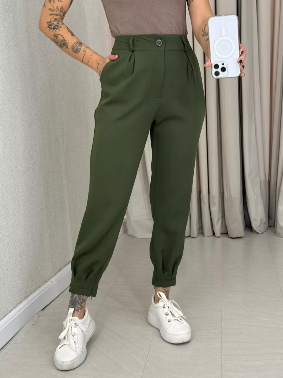 CALÇA SABRINA CENOURA VERDE - 0062680014 - CAROLLA FERRARO