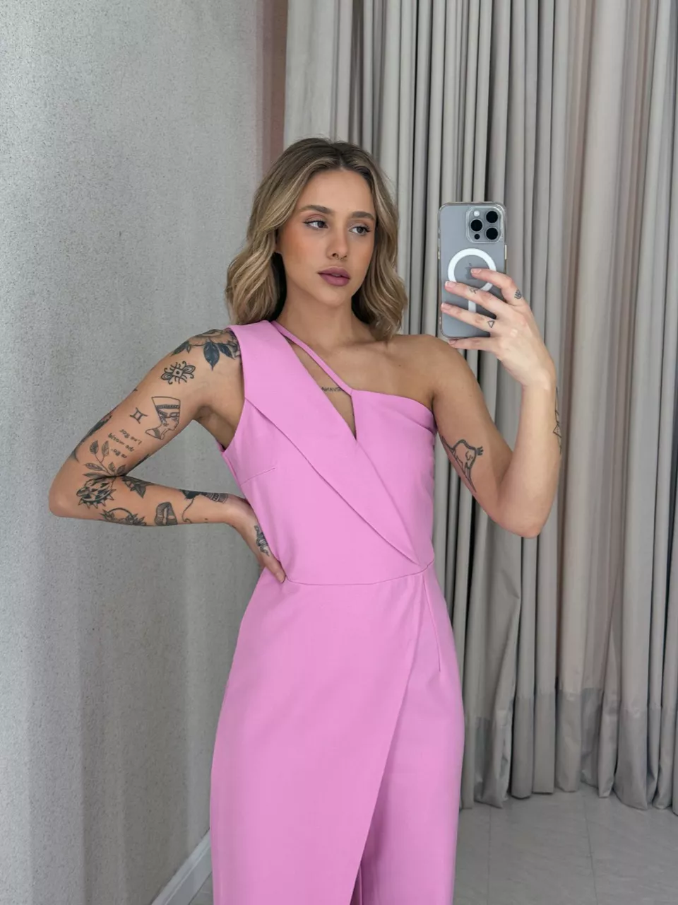MACACÃO AGNES NULA MANGA ROSA