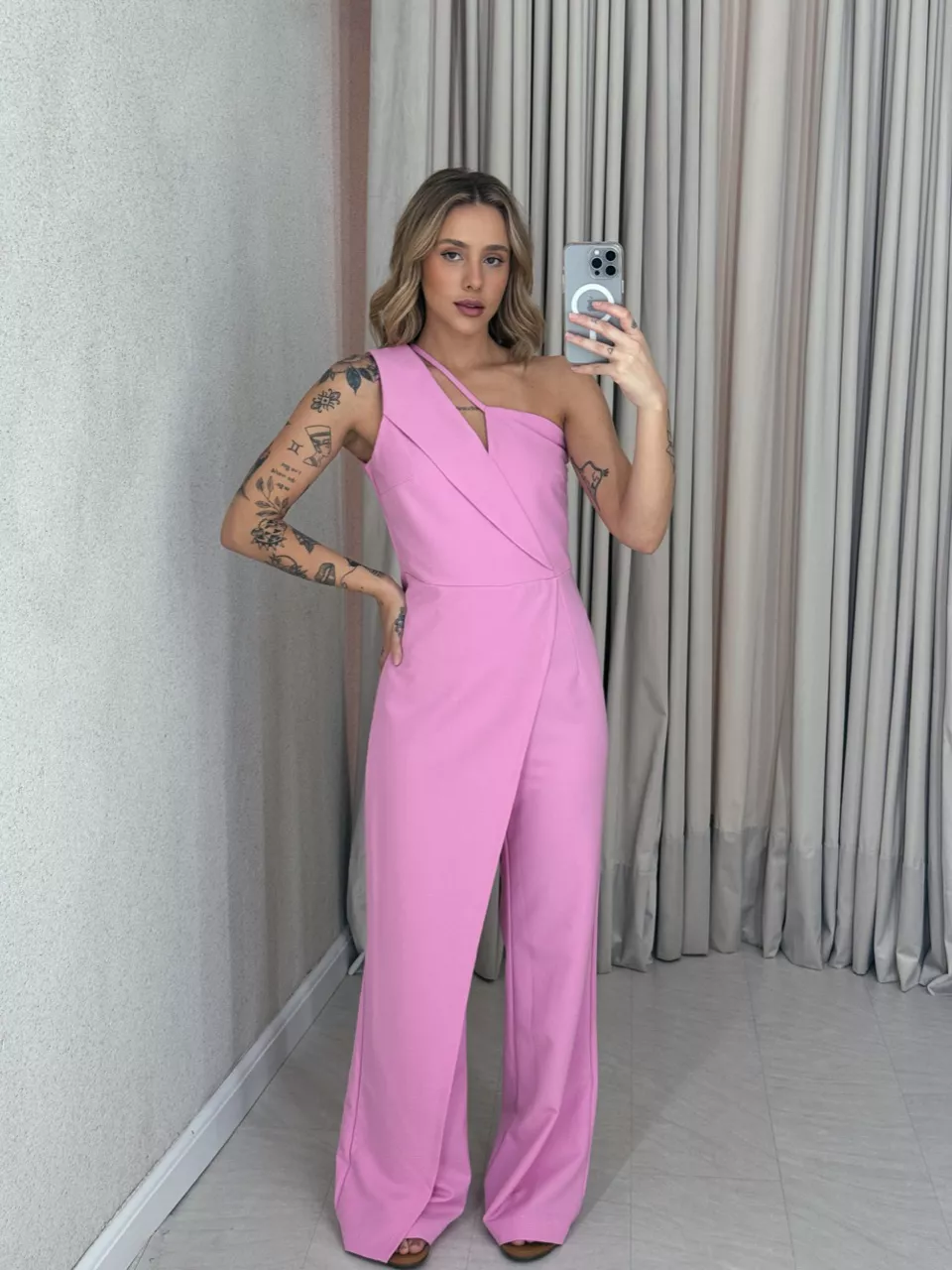 MACACÃO AGNES NULA MANGA ROSA
