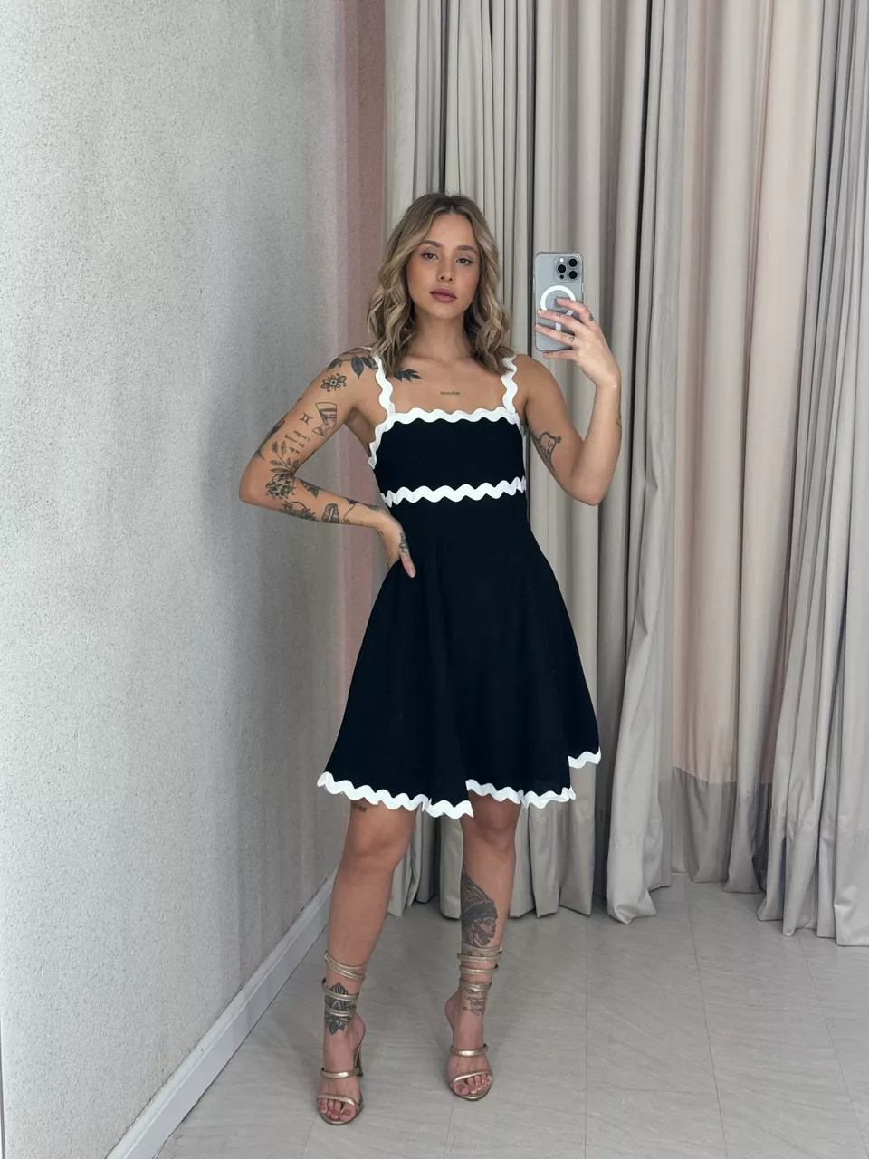 VESTIDO DANDARA CURTO PRETO