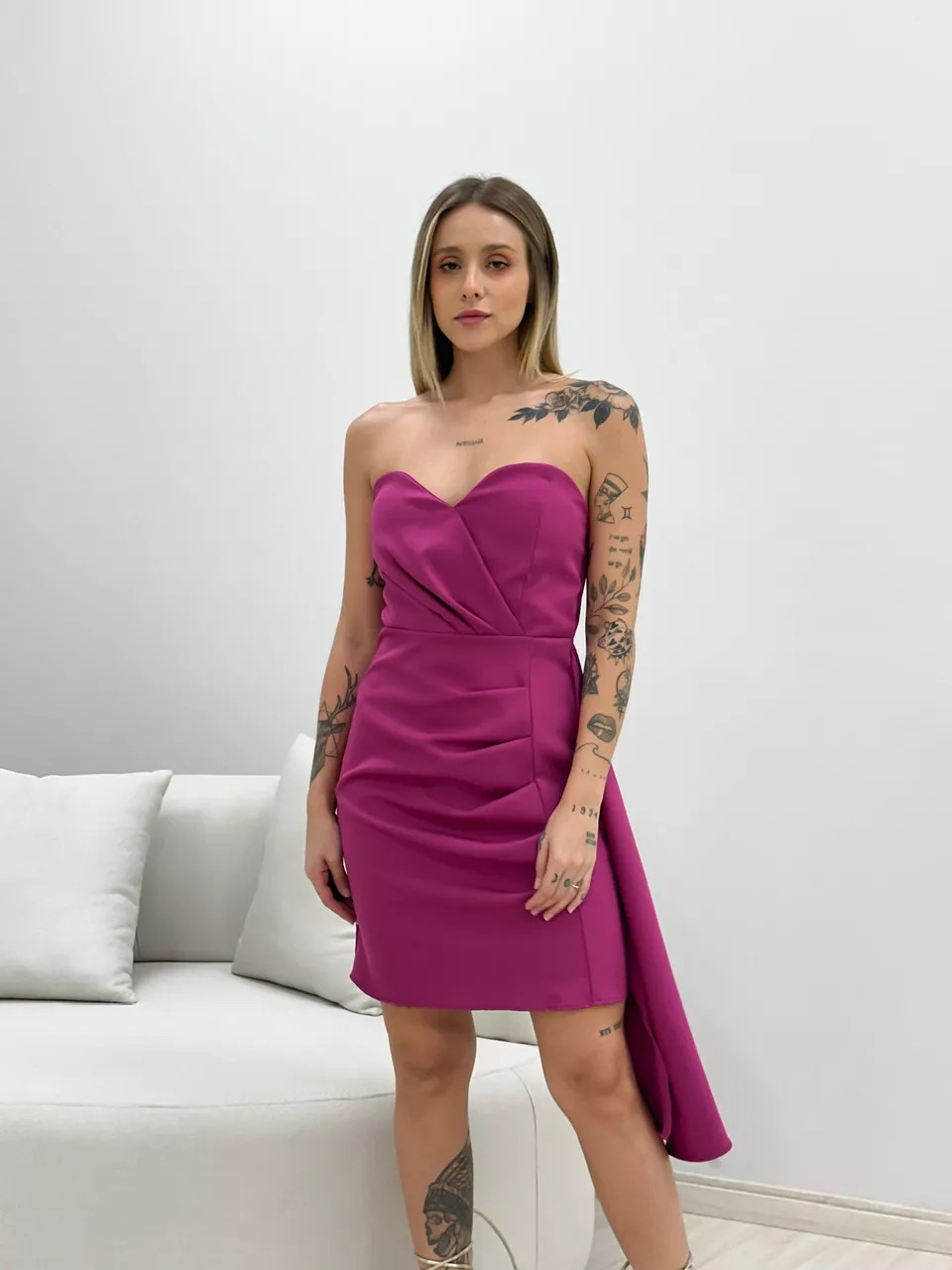 VESTIDO ISABELA CURTO FUCSIA - 0049130120 - CAROLLA FERRARO
