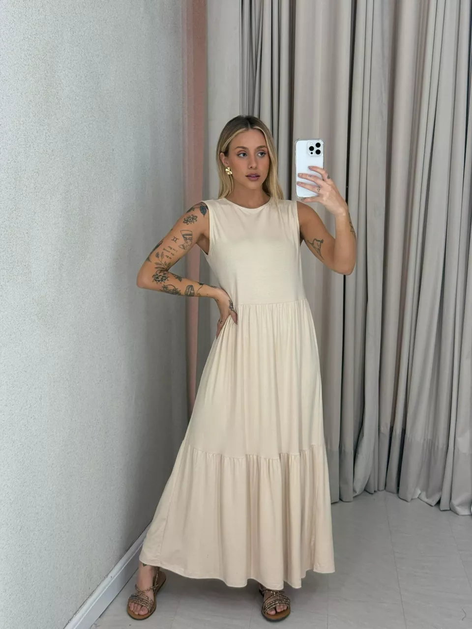 VESTIDO GILDA CAVADO Areia - 0059440110 - CAROLLA FERRARO