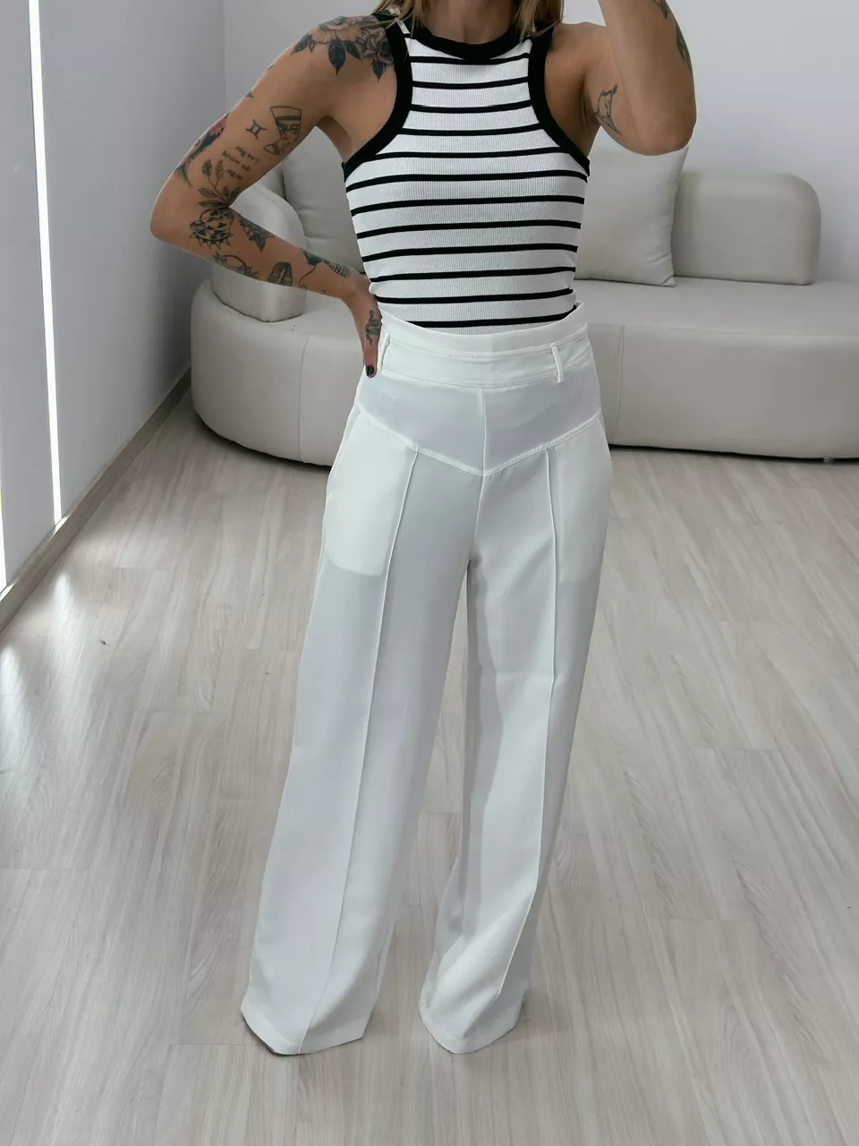 CALÇA MARTA CÓS ALTO PANTALONA OFF - 0050120048 - CAROLLA FERRARO