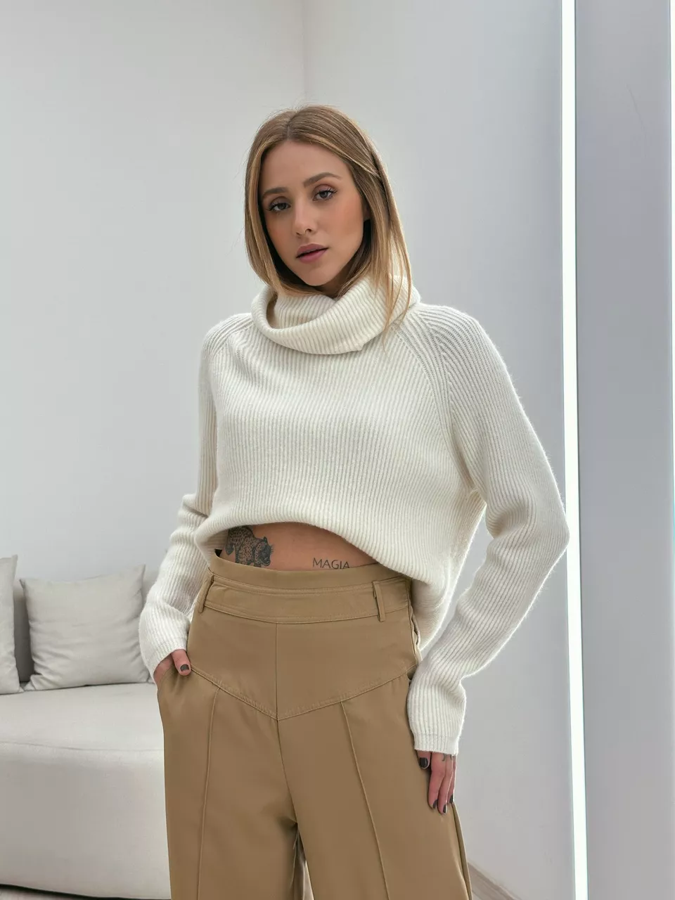 TRICOT GOLA ALTA MARFIM - 0050170056 - CAROLLA FERRARO