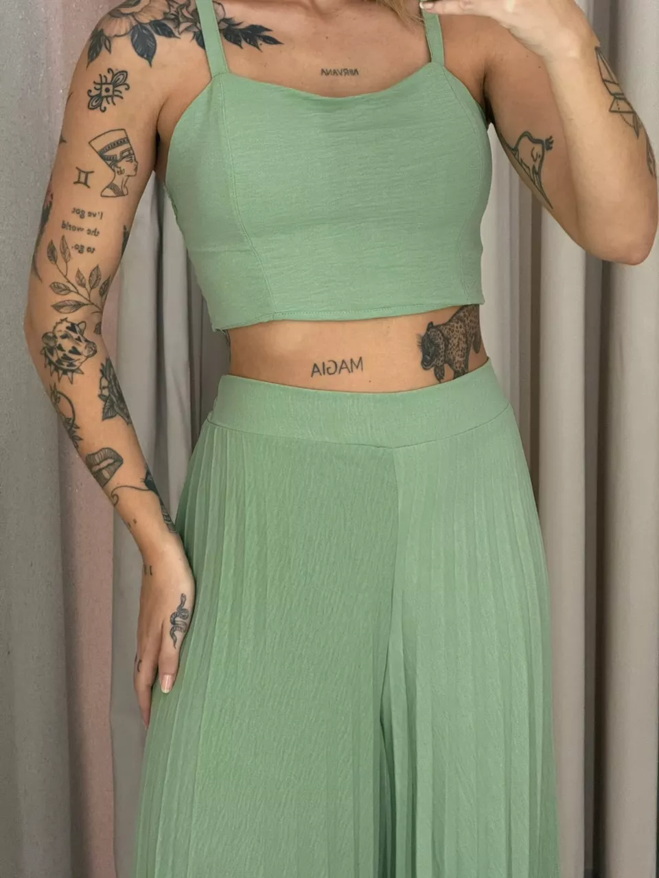 CONJUNTO FRANCINI PLISSADO VERDE