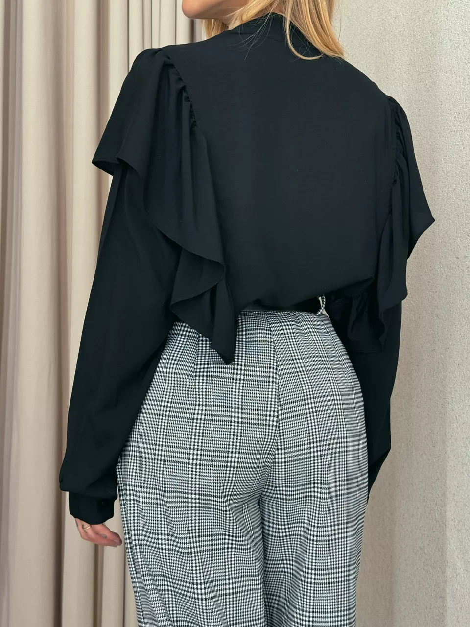 CALÇA XADREZ COM CINTO PRETA