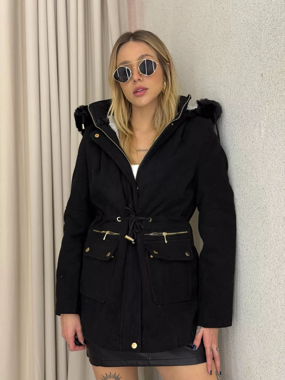 PARKA KARINA LÃ BATIDA PRETA - 0066260033 - CAROLLA FERRARO